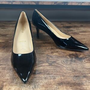 Trotters Patent Leather Pumps Black Signature Point Toe Slip On Dressy Women 7.5